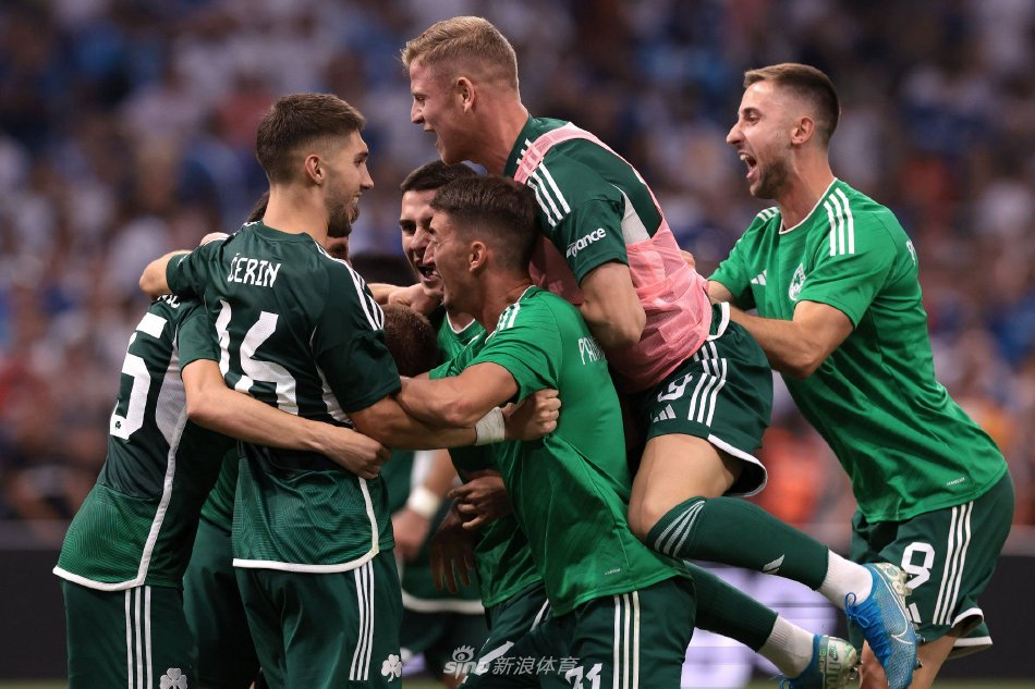 观众热血沸 观众热血沸