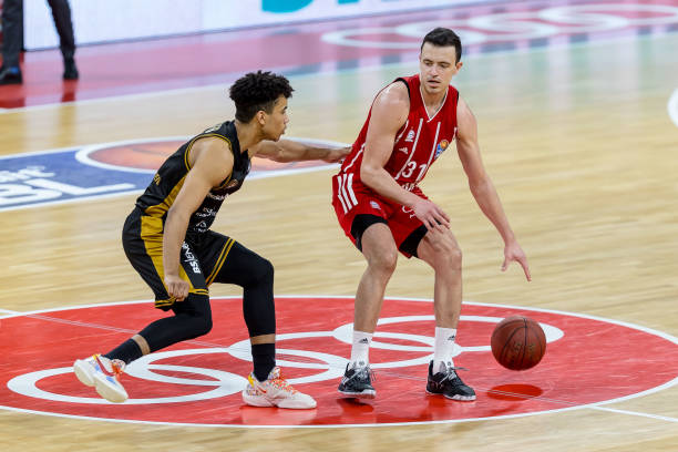 但凭借科学 但凭借科学